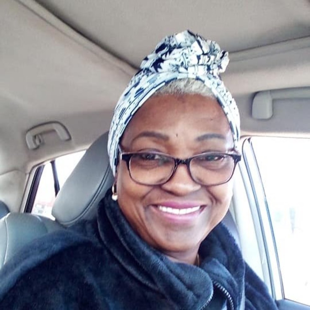 Meet your Posher, Joi